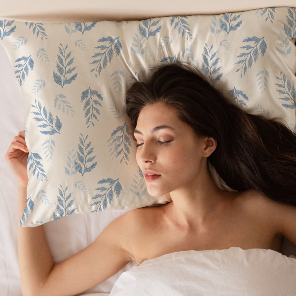 Наволочка 50х70 из фирменного шёлка