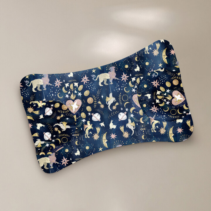 Подушка Omnia в наволочке из премиального шелка